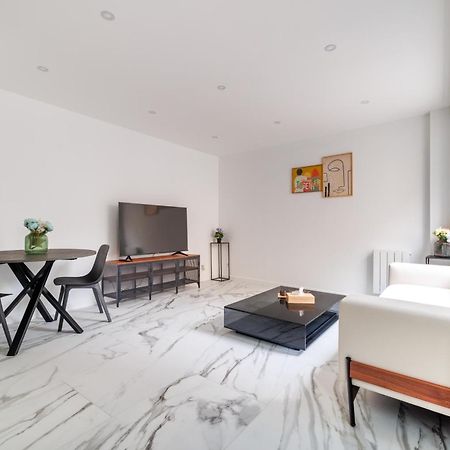 Spacious Flat For 4 People #1 Asnieres-sur-Seine Bagian luar foto
